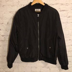 DISTRICT 77 BLACK SIZE XL BOMBER JACKET